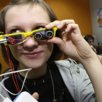 В Томске изобрели ультразвуковые очки для слепых