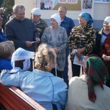 Начальник Управления ПФР в Викуловском районе провел встречу по пенсионным вопросам с пенсионерами