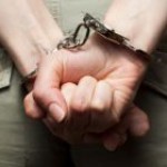 Житель Пыть-Яха отравил подростка спайсом, а затем заставил врать