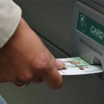 Житель Омутинского района взял чужую кредитку, активировал и украл деньги