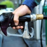 Бензин может подорожать до 50 рублей
