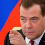 Виновные в падении рубля найдены: их назвал премьер Медведев