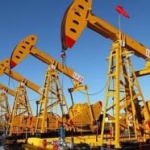Правительство РФ обсуждает возможность снижения добычи нефти
