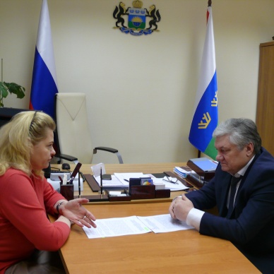 В Тюмени отделение Фонда социального страхования и уполномоченный по правам человека закрепили сотрудничество соглашением