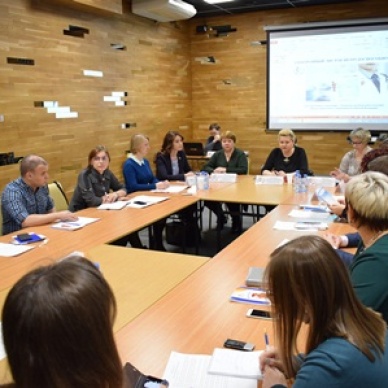 За «Круглым столом»  обсудили перспективы цифровизации социального страхования в Тюменской области