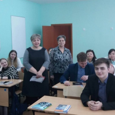 О ФОНДЕ СОЦИАЛЬНОГО СТРАХОВАНИЯ РОССИЙСКОЙ ФЕДЕРАЦИИ РАССКАЗАЛИ УЧЕНИКАМ ТОБОЛЬСКОЙ ШКОЛЫ № 9